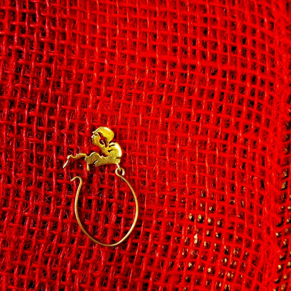 14kt Gold Pendant That Holds Charms